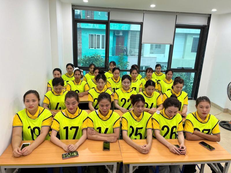 Lao động nữ có nhiều lựa chọn đơn hàng phù hợp với năng lực như chế biến thực phẩm, dệt may hay điện tử.