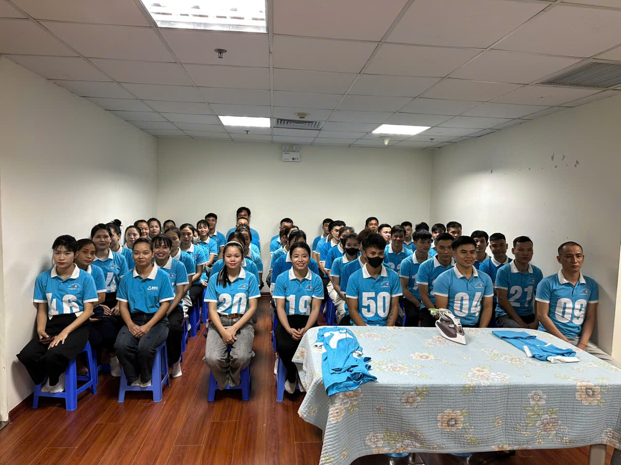 Khóa đào tạo tiếng và định hướng trước xuất cảnh là bước quan trọng giúp lao động nhanh chóng thích nghi với môi trường mới.