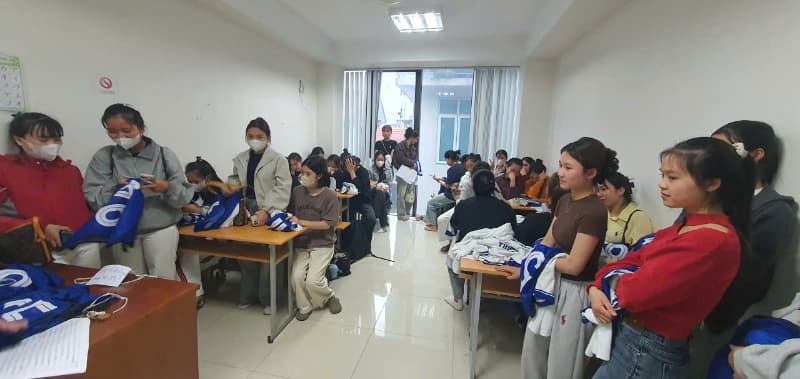 Lớp đào tạo định hướng giúp học viên chuẩn bị trước khi xuất cảnh.
