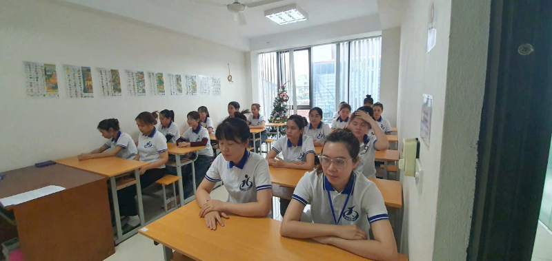 Lao động Hà Tĩnh học tiếng Trung và giáo dục định hướng trước khi xuất cảnh sang Đài Loan