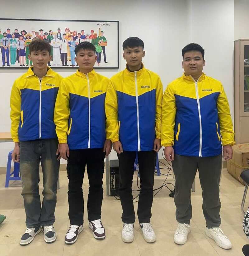 Yêu cầu về ngoại hình và độ tuổi