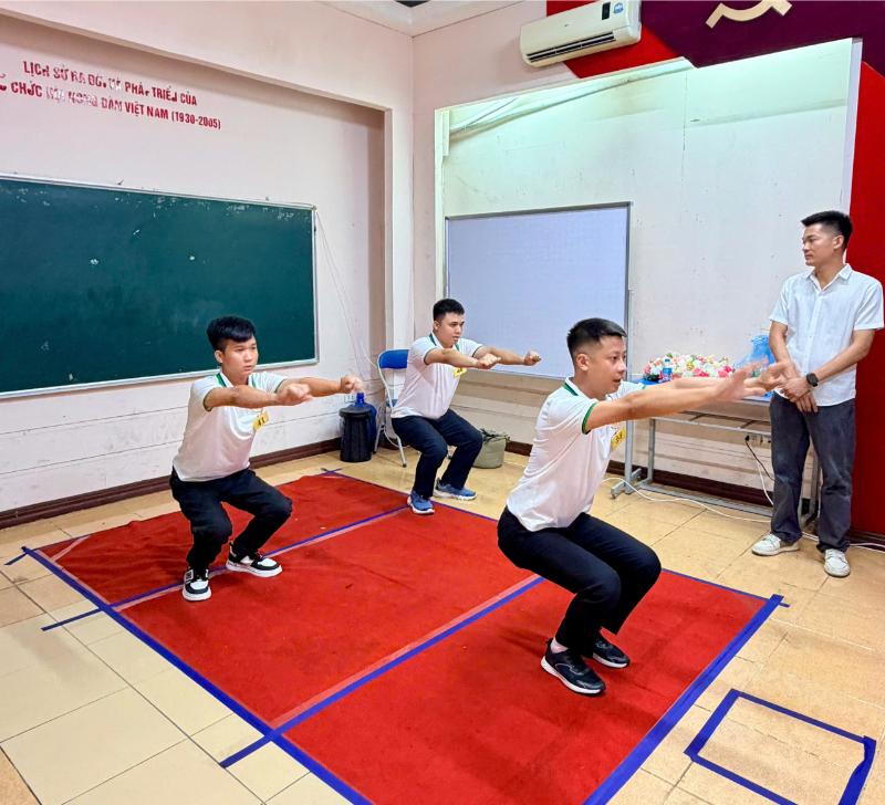 Phần kiểm tra thể lực và khả năng vận động đối với các đơn hàng yêu cầu sức khỏe tốt.