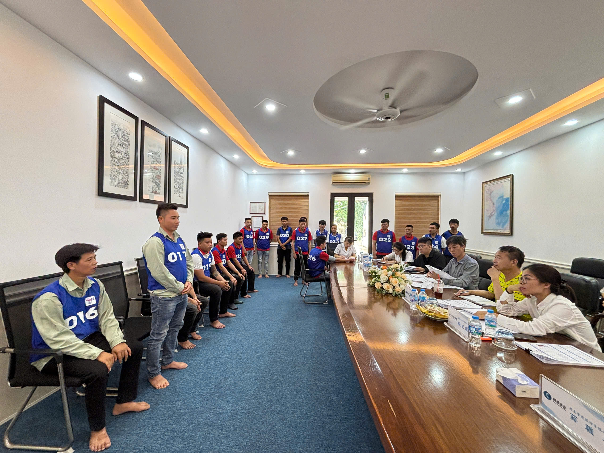 Sơ tuyển, chọn đơn hàng & đặt cọc thi tuyển