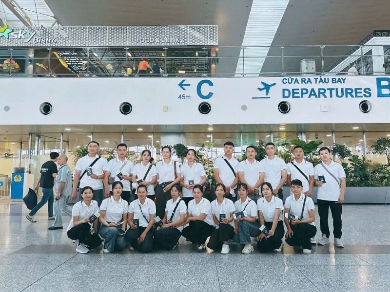 Công Ty TNHH Đầu Tư Và Phát Triển Nhân Lực Vạn Xuân